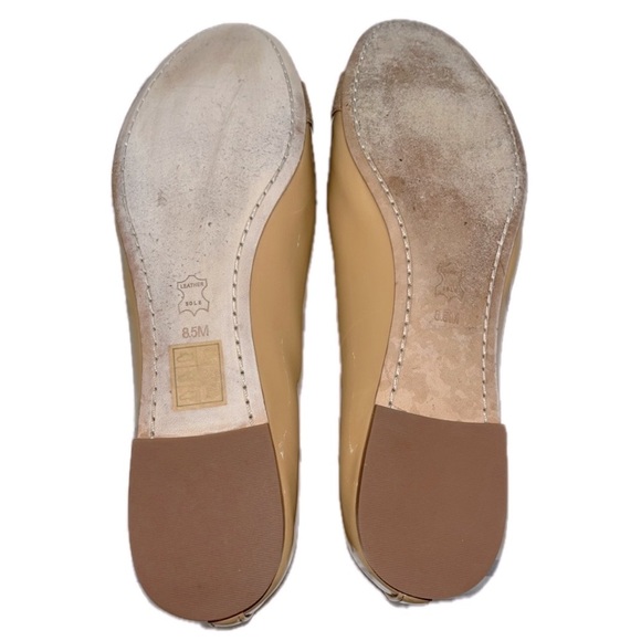 TORY BURCH ‘Trudy’ Gold Logo-Bow, Beige Patent, Ballet Flat, Sz 8.5M - Picture 9 of 11